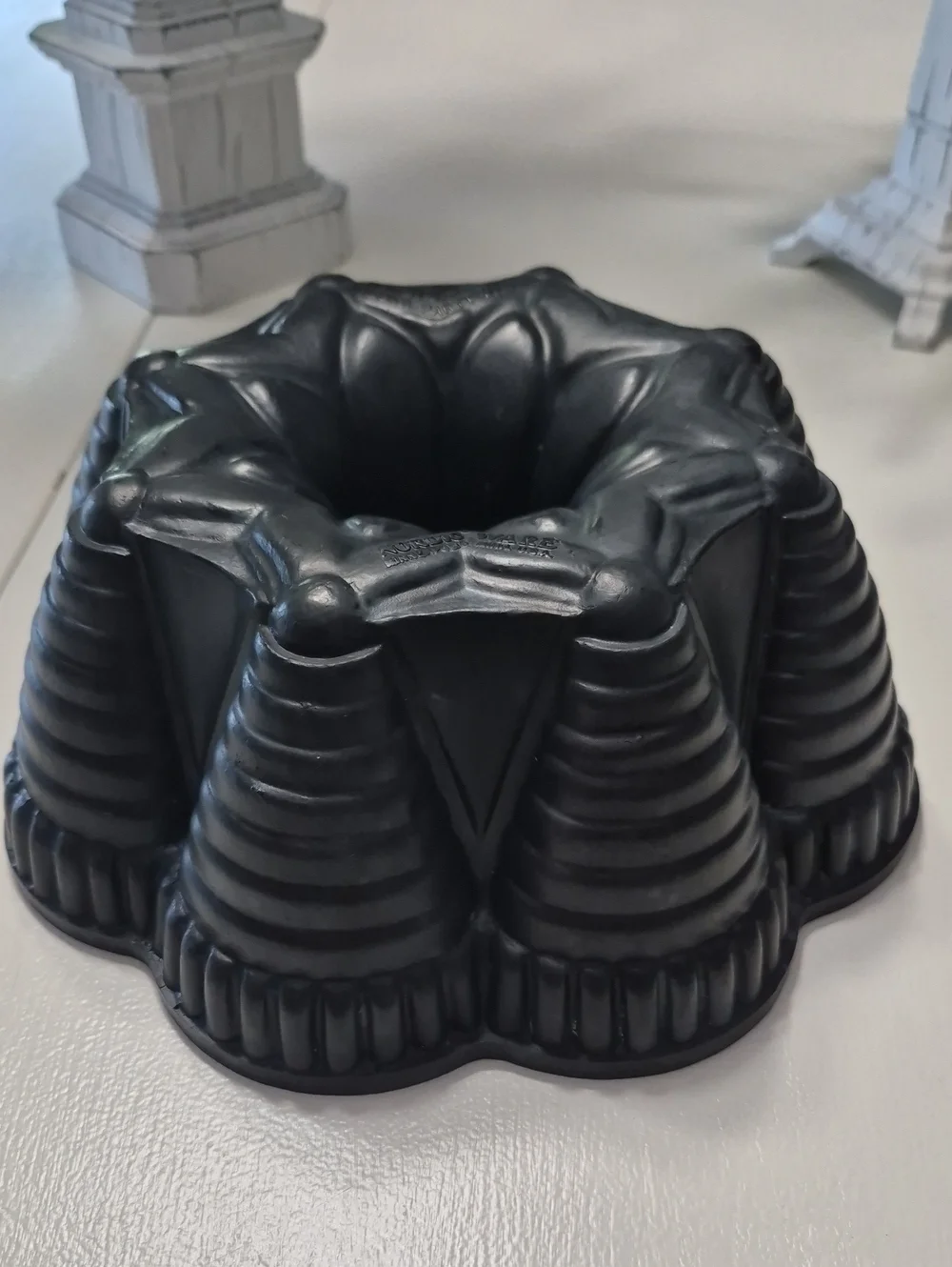 Nordic Ware Black Decorative Bundt Pan